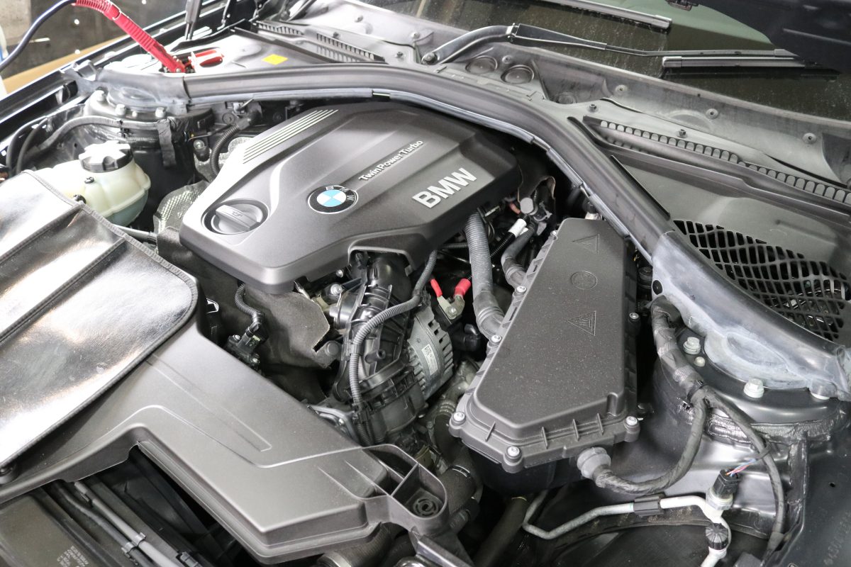 2UPJ-99806110]BMW 320d F30(3D20)エンジンコンピューター-