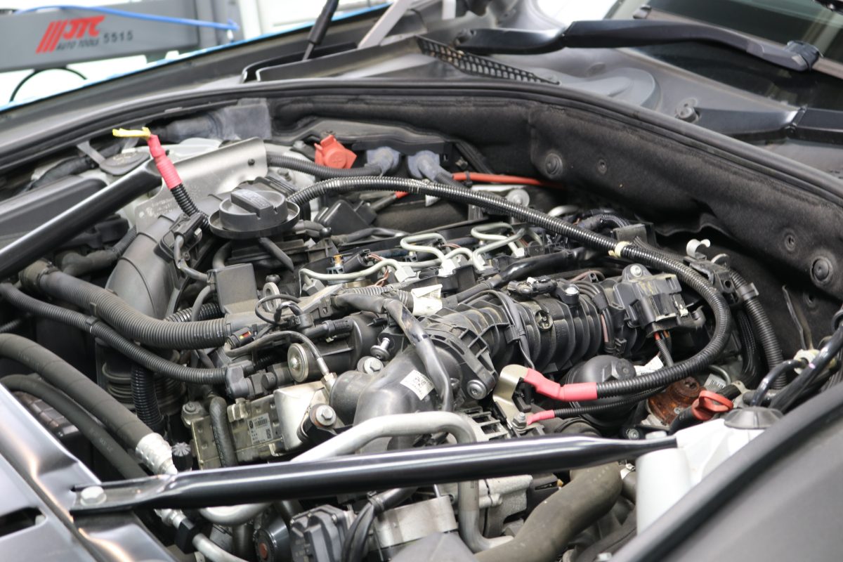 F10 523ｄ ディーゼル煤のお掃除 | BMWクォリティパートナー認定整備
